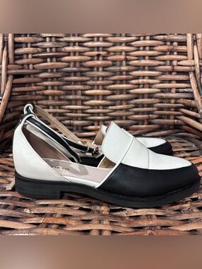 Anthropology All Black Two-Tone Black & White Slingback Loafers 6.5/37